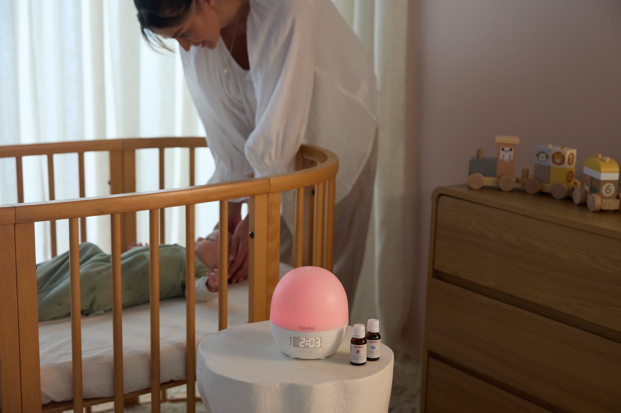 Pink noise vs. White noise: What's best for Baby Sleep?